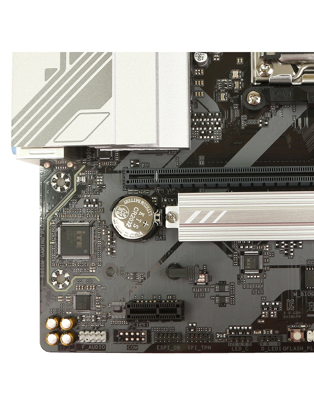 Материнская плата Gigabyte B650M GAMING PLUS WIFI/ AM5 B650 DDR5 Micro ATX фото 4