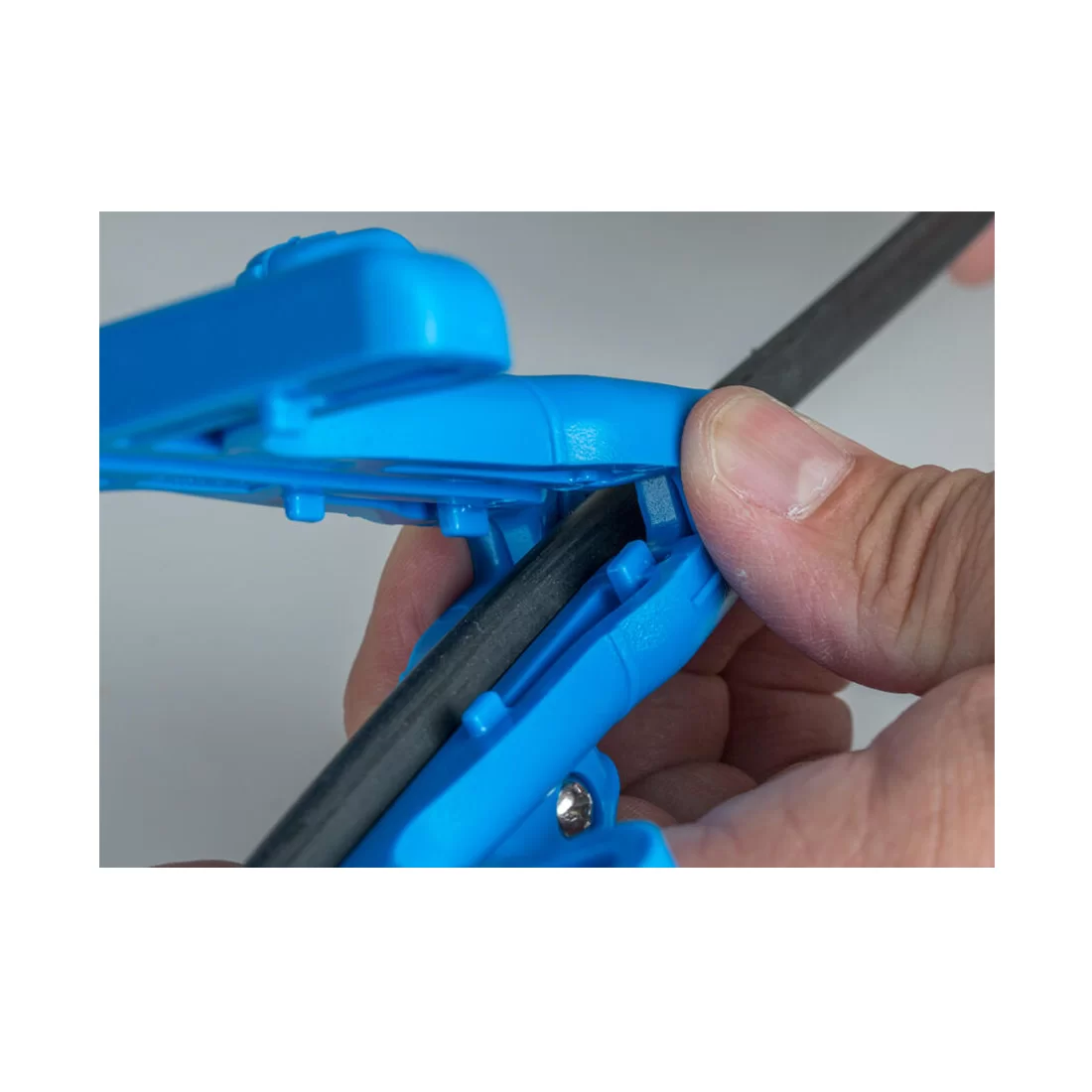 Стриппер для кабеля Jonard Tools FOD-2000 – купить недорого с доставкой по Алматы и Казахстану